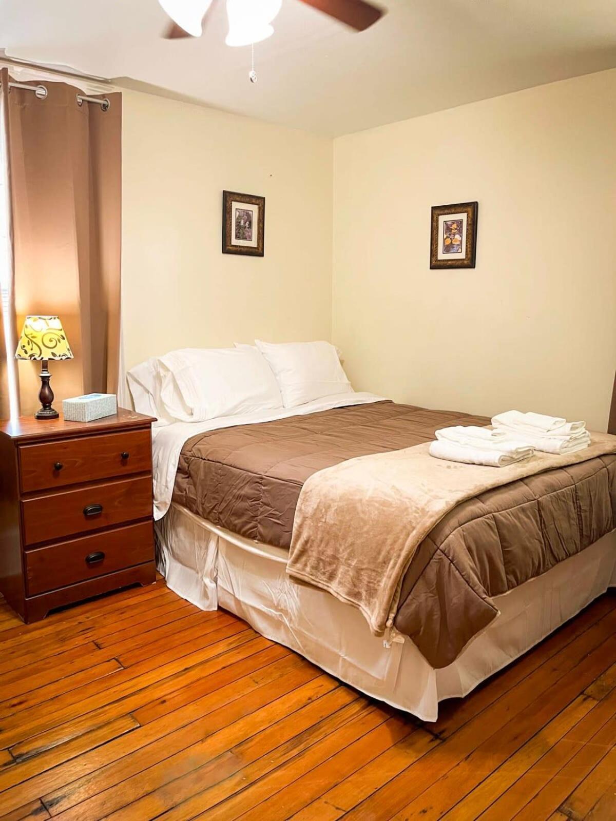 After The Game Apt 2 All Star Baseball Rentals Oneonta Exteriör bild