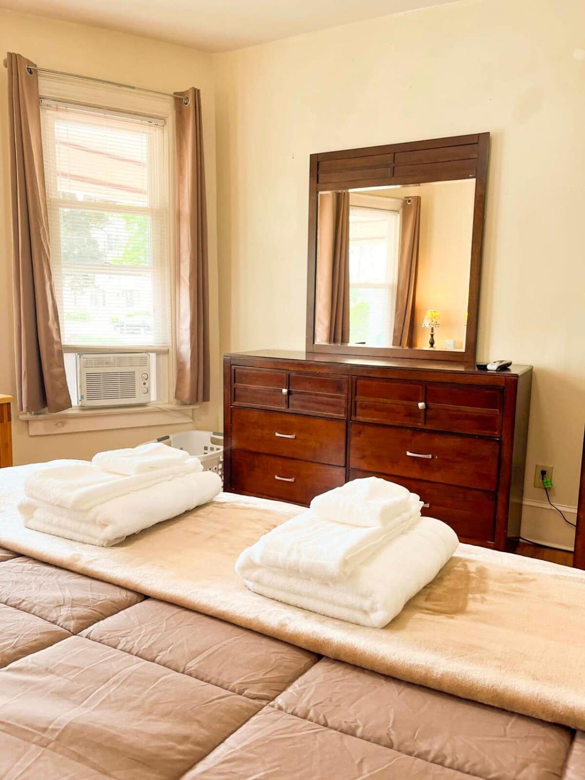 After The Game Apt 2 All Star Baseball Rentals Oneonta Exteriör bild